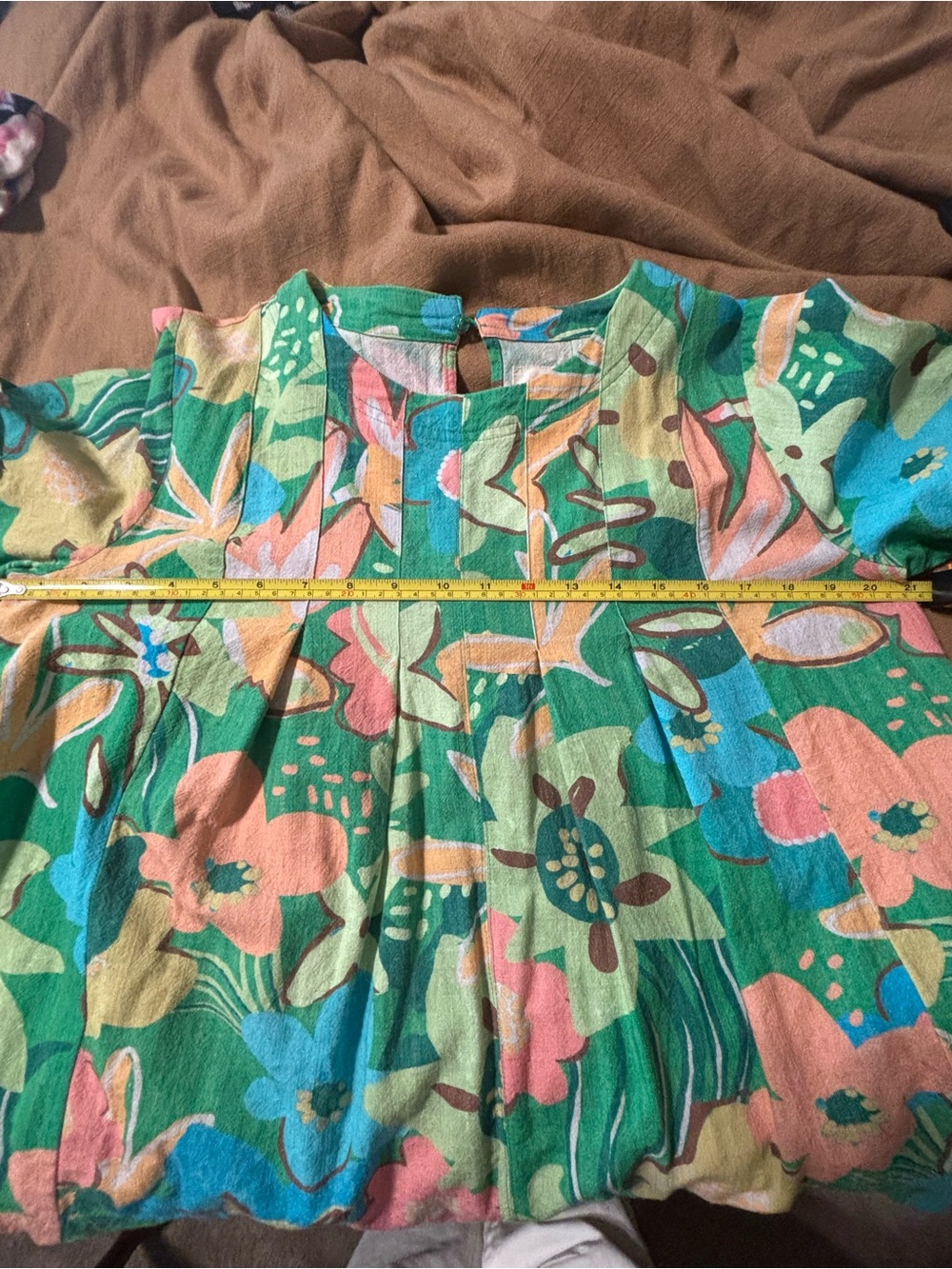 Umgee Green Floral Short Sleeve Blouse with Multicolor Print - Picture 4 of 5